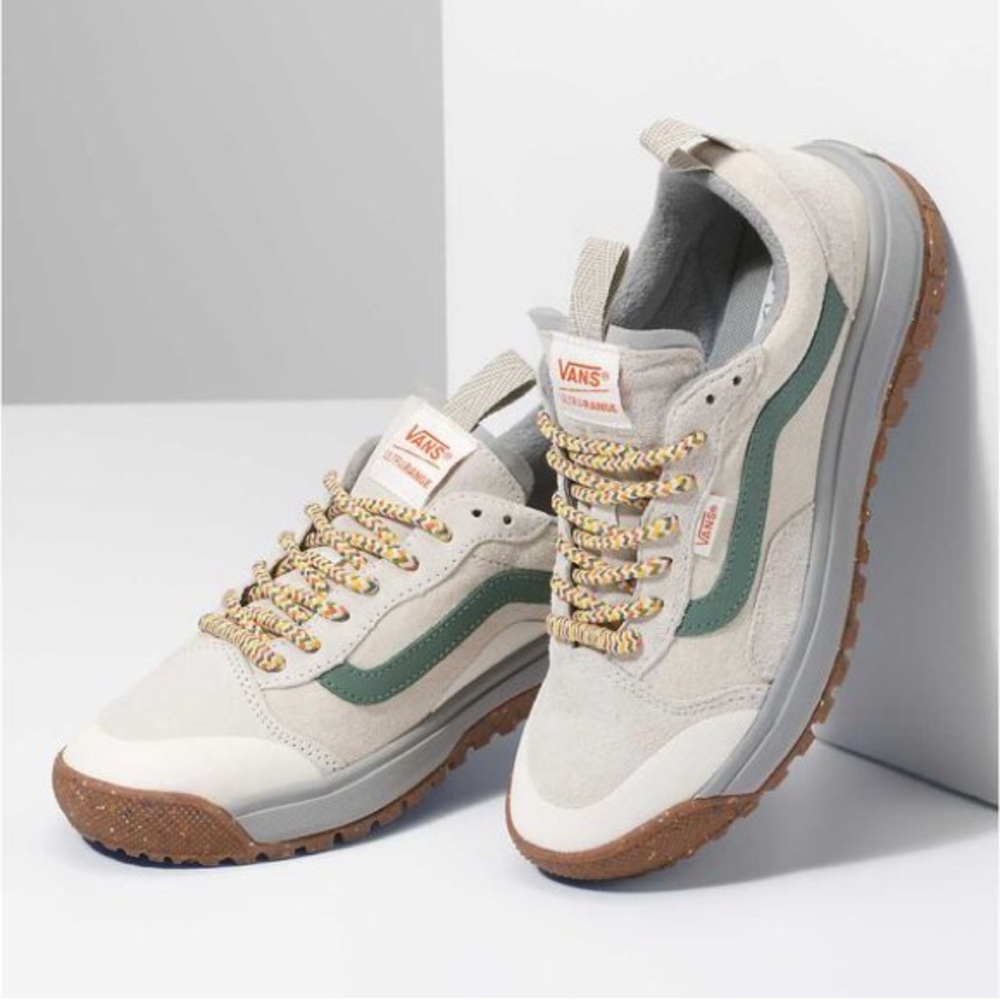 Vans Beige and Green Sneakers - Picture 11 of 16